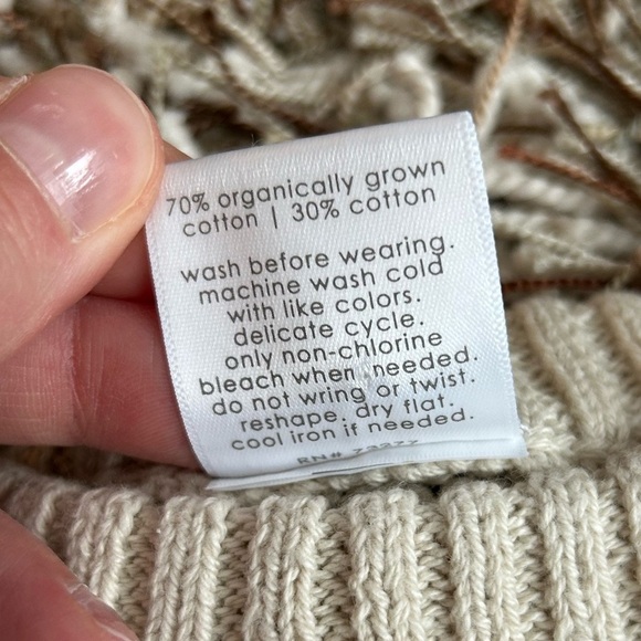 Little Co. Floral Knit Sweater Size 3T - Picture 3 of 3